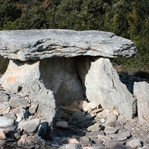dolmen-1